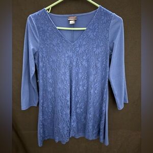 Oh Baby by Motherhood Blue Lace V-Neck Blouse